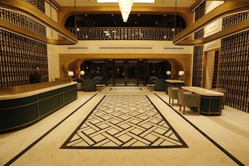 hotel arif castle