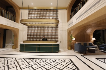 hotel arif castle