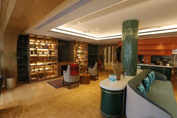 hotel arif castle