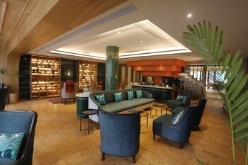 hotel arif castle