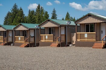 far west rv park and cabins