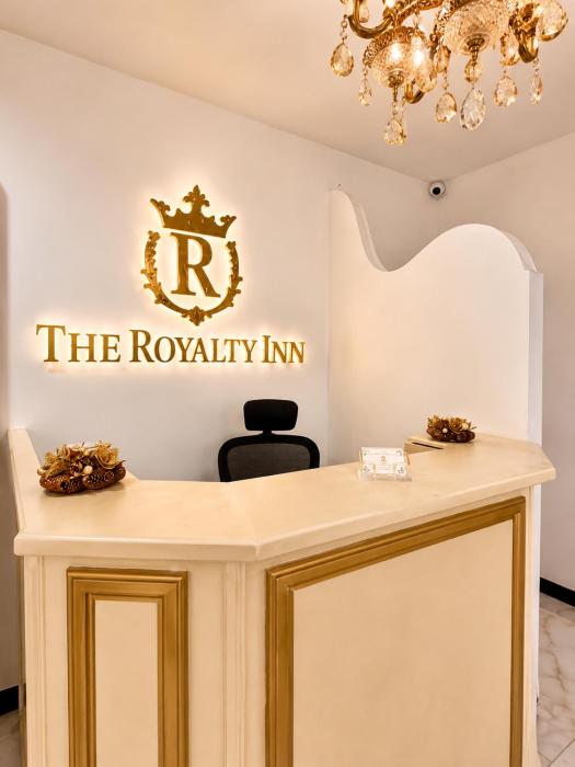 hotel the royalty inn
