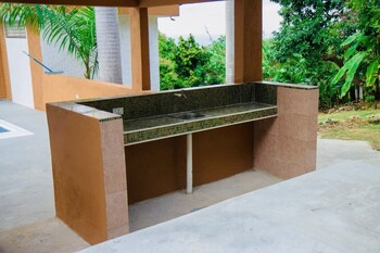 villa solstice luxury 4 bedroom