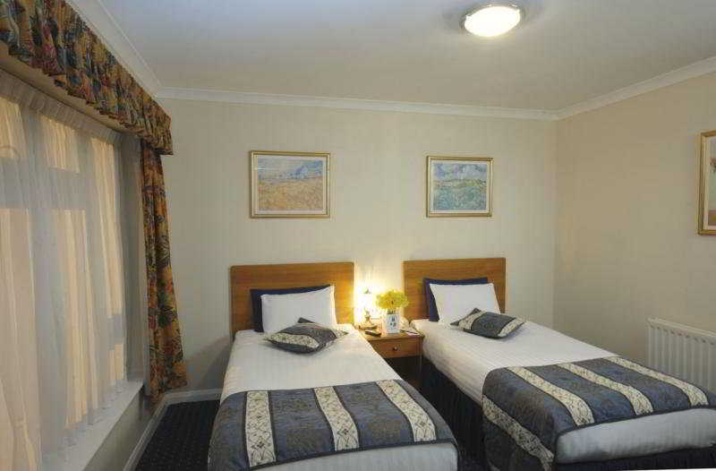 flexistay reading west aparthotel