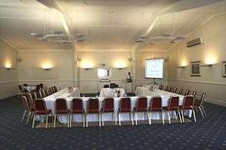 flexistay reading west aparthotel