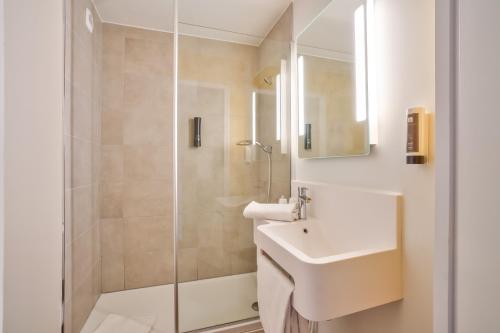 B&B Hotel Rosny-Sous-Bois Paris Est,Rosny-Sous-Bois>>Paris,3 star