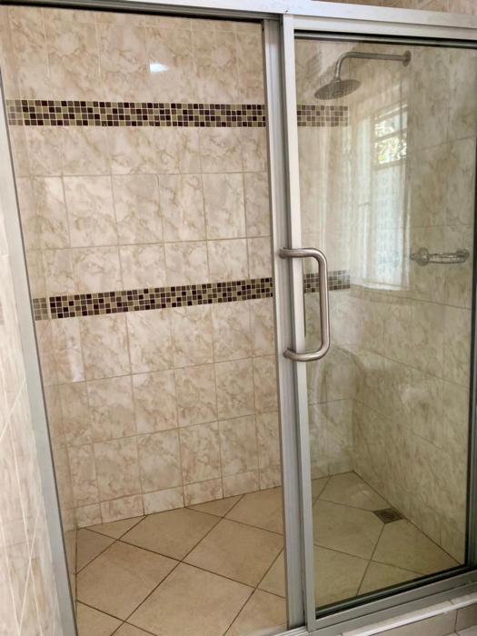 2 bedroomed apartment with en suite and kitchenette 2067