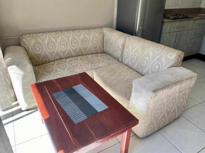 2 bedroomed apartment with en suite and kitchenette 2067
