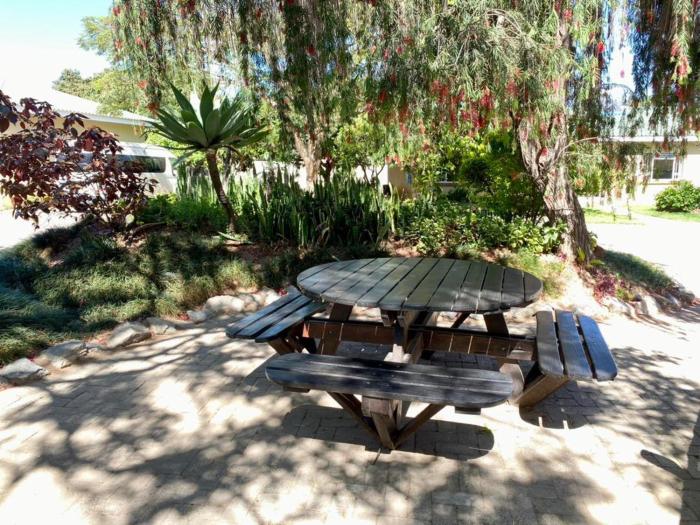 2 bedroomed apartment with en suite and kitchenette 2067