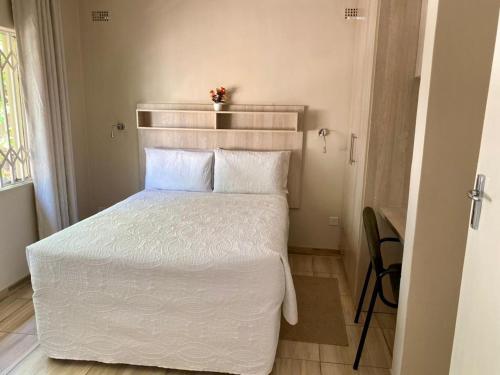 2 bedroomed apartment with en suite and kitchenette 2067