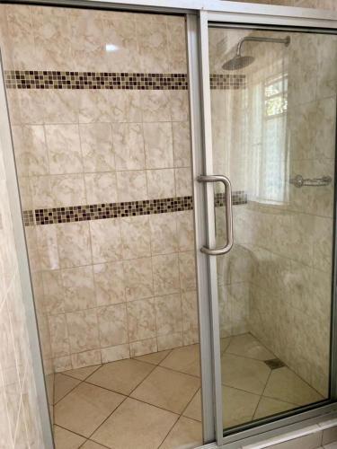 2 bedroomed apartment with en suite and kitchenette 2067