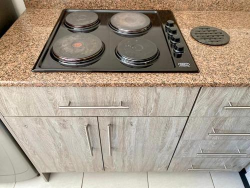 2 bedroomed apartment with en suite and kitchenette 2067