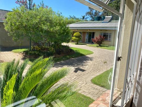 2 bedroomed apartment with en suite and kitchenette 2067