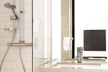 comfort hotel xpress stockholm central