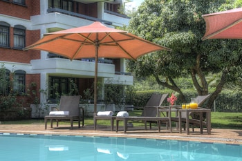 heri heights hotel apartments surestay collection by bw