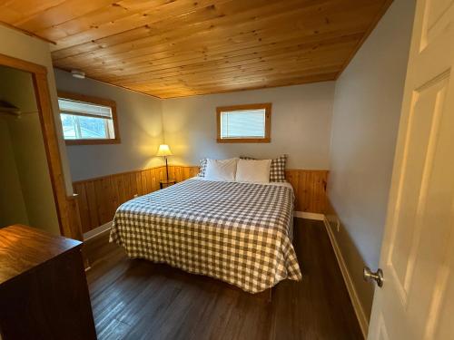 rustic inn