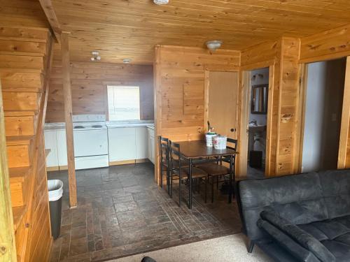 rustic inn