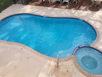 Executive Inn Cuero,Victoria>>Cuero,3 star