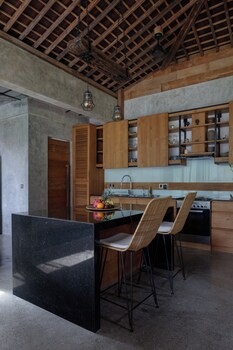 pritidaya private pool villa canggu by oxo