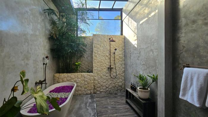 pritidaya private pool villa canggu by oxo