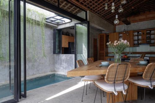pritidaya private pool villa canggu by oxo