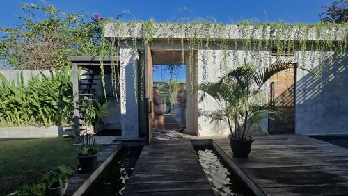 pritidaya private pool villa canggu by oxo