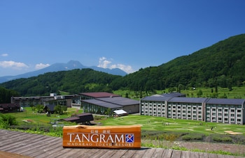 hotel tangram
