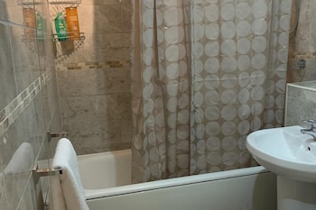 2-Bed House Sleeps 4 - Enclosed Garden - Tv & Wifi,,3 star