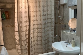 2-Bed House Sleeps 4 - Enclosed Garden - Tv & Wifi,,3 star