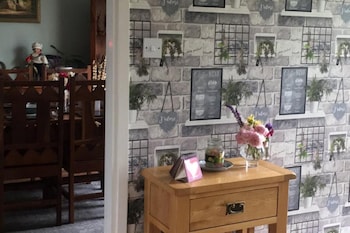 2-Bed House Sleeps 4 - Enclosed Garden - Tv & Wifi,,3 star