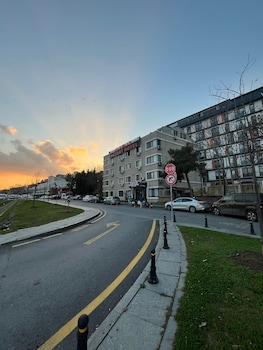 Kral Grand Otel,,3 star