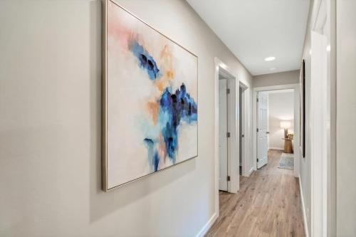 luxury home just 5 min from main st