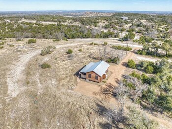 rockyridge cabin hill country views 20 min to fred