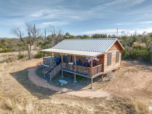 rockyridge cabin hill country views 20 min to fred