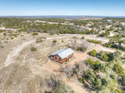 rockyridge cabin hill country views 20 min to fred