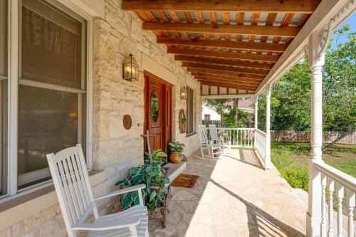 texas charm texana 15 min walk to main