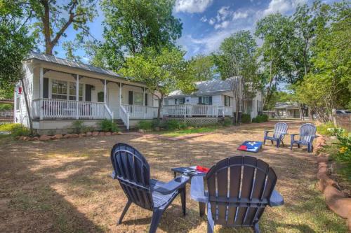 awesome haus with gameroom 4blks to center of town