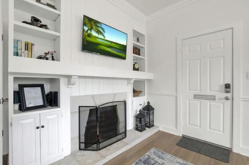 awesome haus with gameroom 4blks to center of town