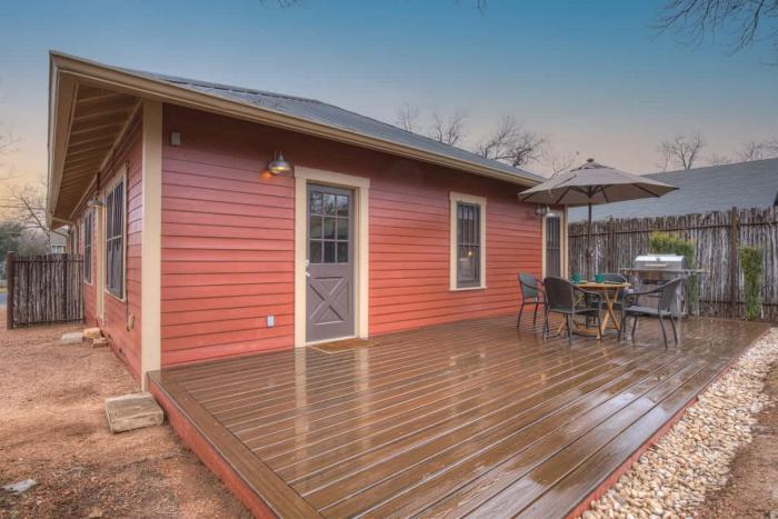 charming craftsman home 2 blks from main st