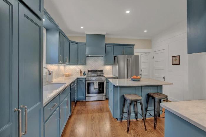 charming craftsman home 2 blks from main st