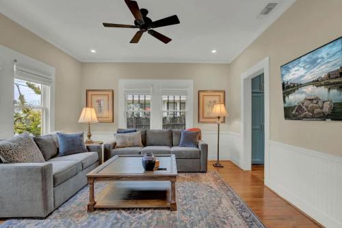 charming craftsman home 2 blks from main st