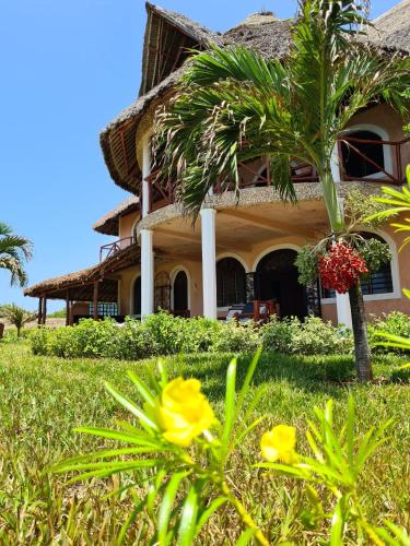 wagawimbi villa 560 m2 breathtaking view of the indian ocean kenya