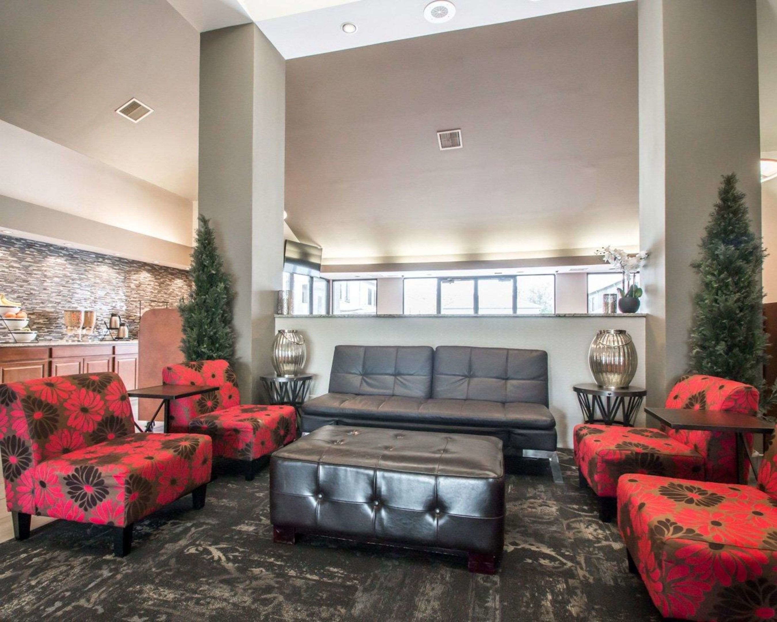 clarion inn and suites springfield