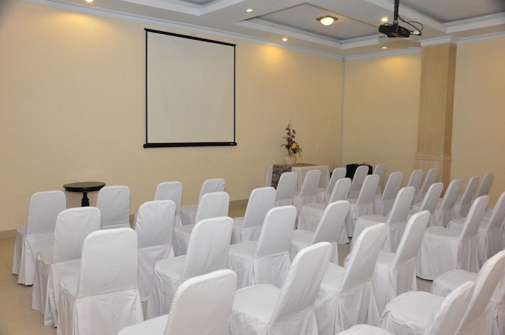 puri saron hotel denpasar