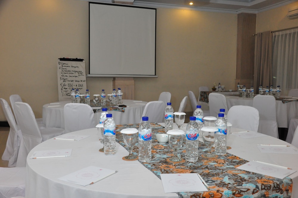 puri saron hotel denpasar