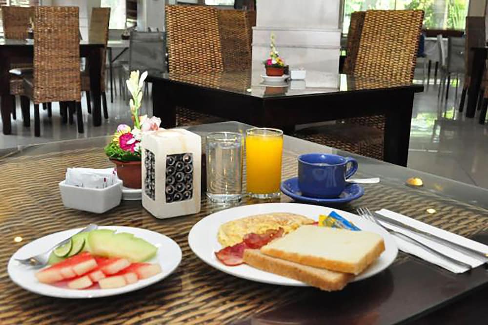 puri saron hotel denpasar