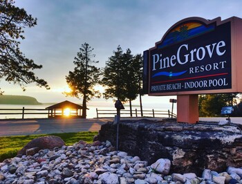 pine grove resort