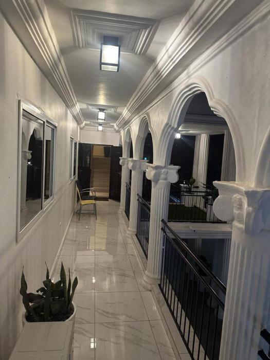 3 bed apartment sleeps 6 ensuites parking wifi