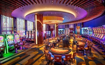 lucky gem penthouse suites at mgm signature