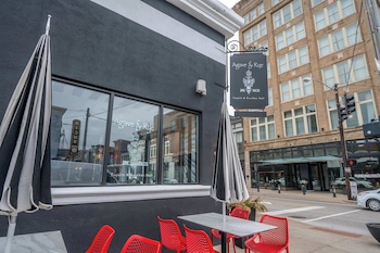 the heart of madison suites